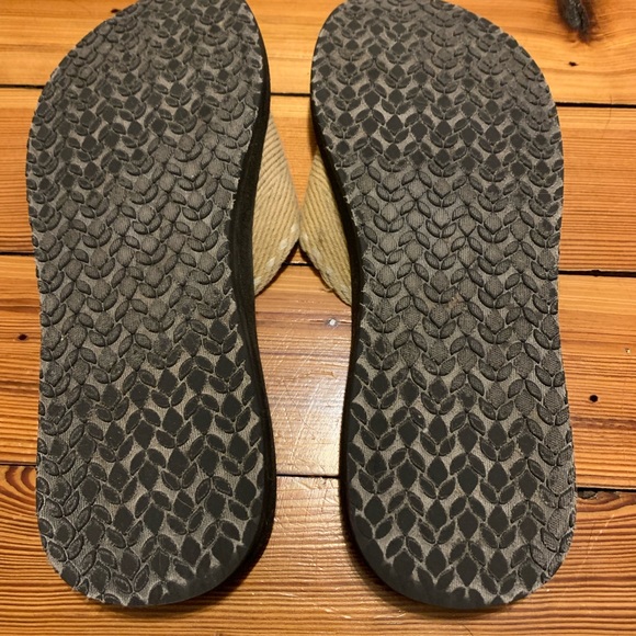 🩴 Reef Flip Flops 🩴 - Picture 7 of 12